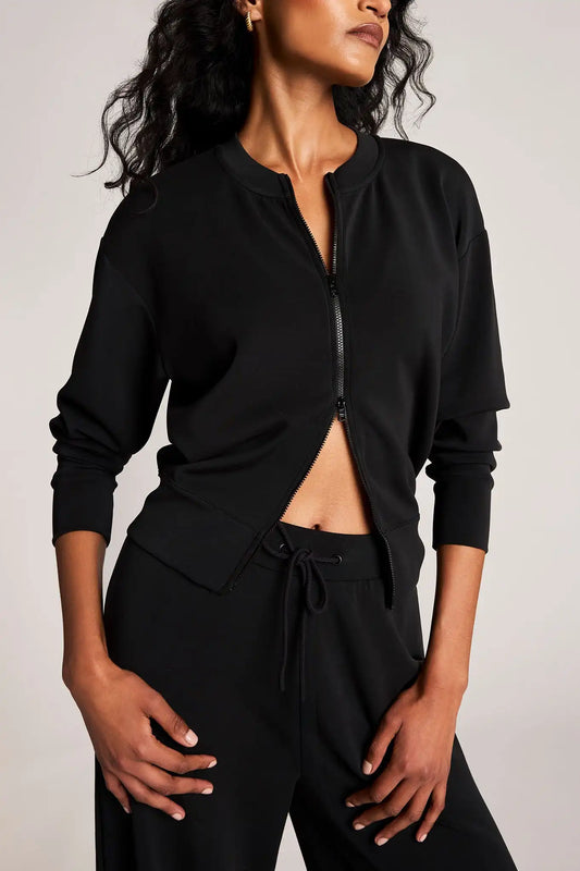 Airis Bomber in Black